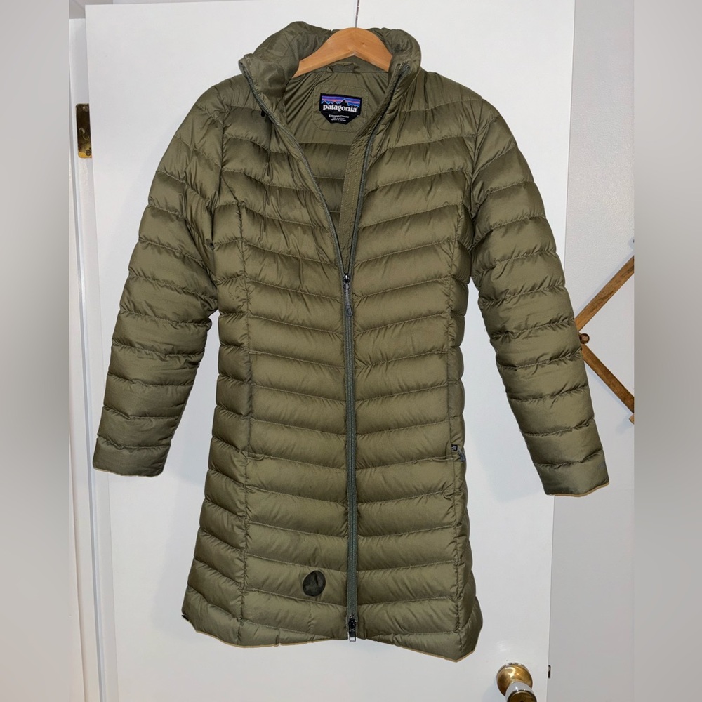 Patagonia Women's Green Puffer Jacket